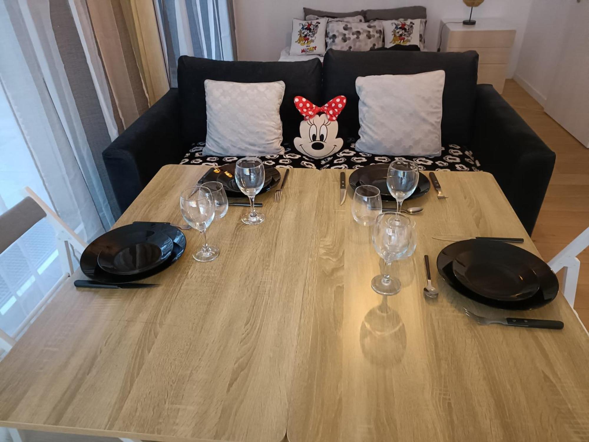 Disney - Paris 5 Min De Disney - Pk Prive Gratuit - 4 Personnes - Terrasse Jardin 쉐시 외부 사진