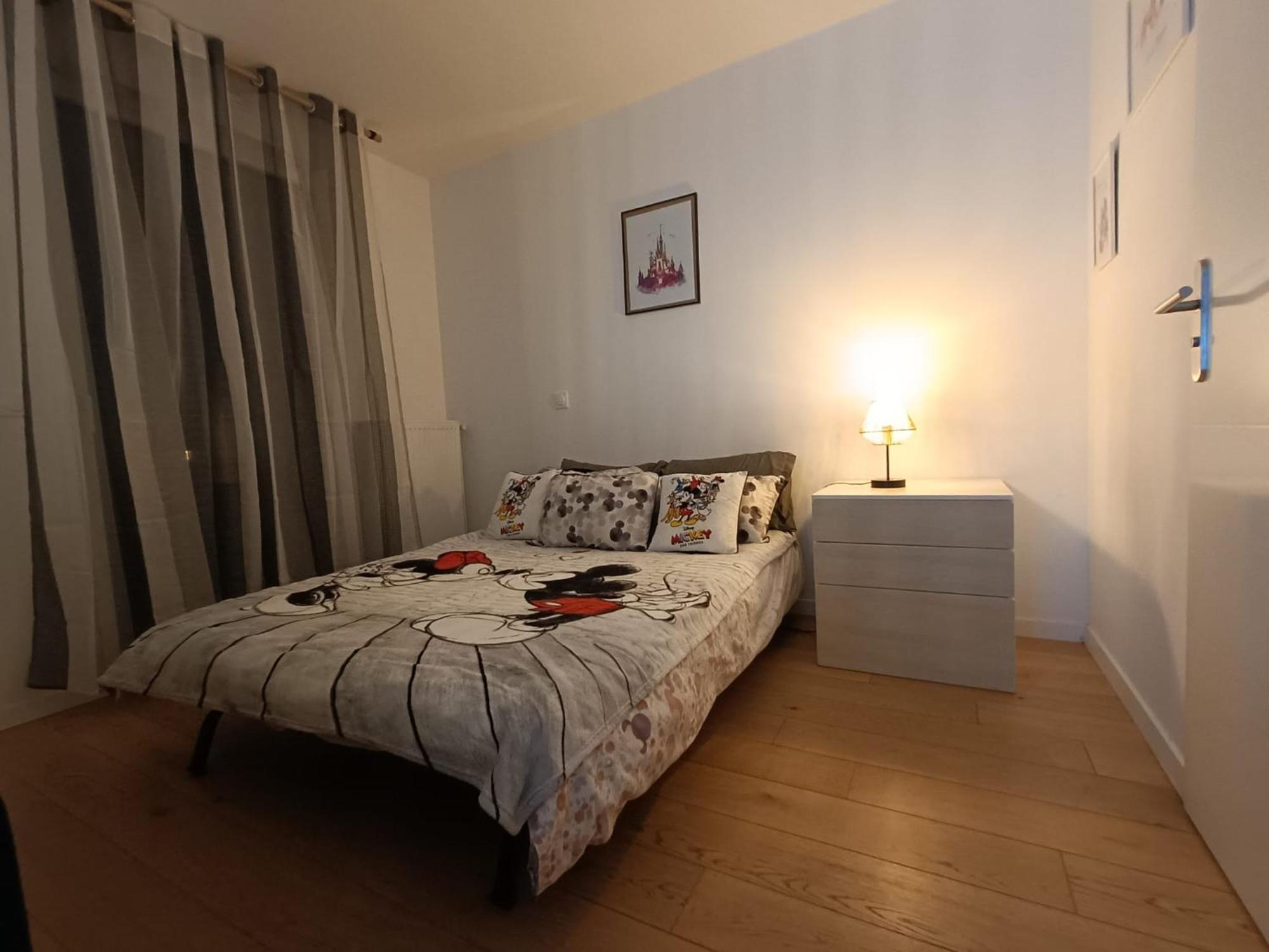 Disney - Paris 5 Min De Disney - Pk Prive Gratuit - 4 Personnes - Terrasse Jardin 쉐시 외부 사진