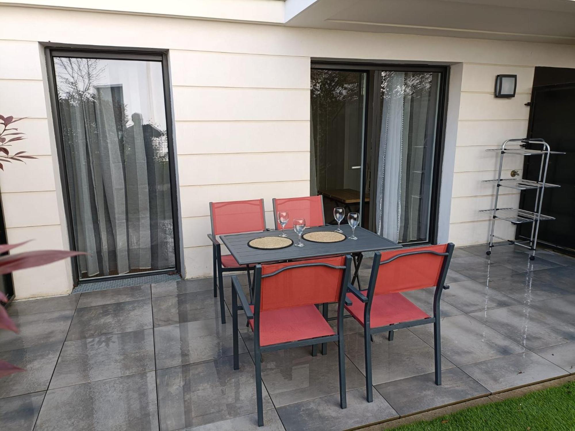 Disney - Paris 5 Min De Disney - Pk Prive Gratuit - 4 Personnes - Terrasse Jardin 쉐시 외부 사진